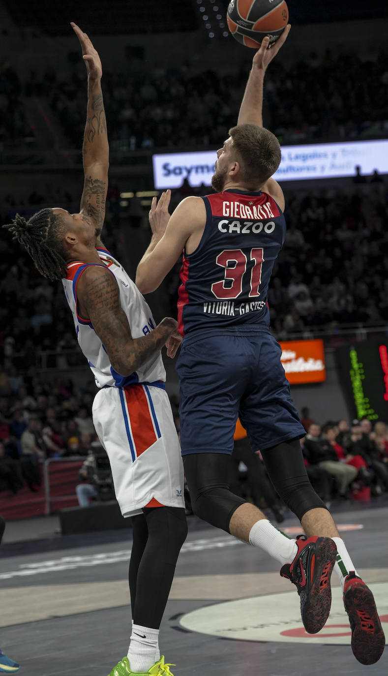 Fotos: Las mejores imágenes del Baskonia - Efes
