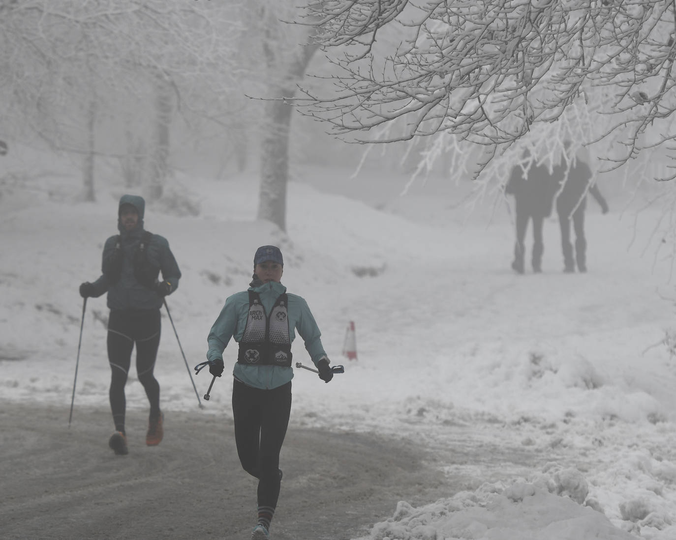 Fotos: Sábado disfrutando de la nieve