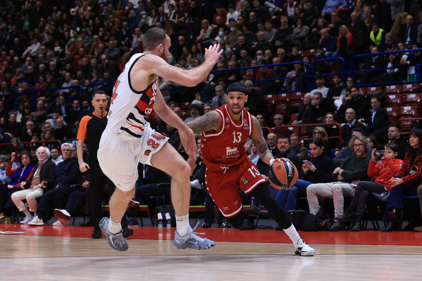 Fotos: Las fotos del Armani Milán - Baskonia