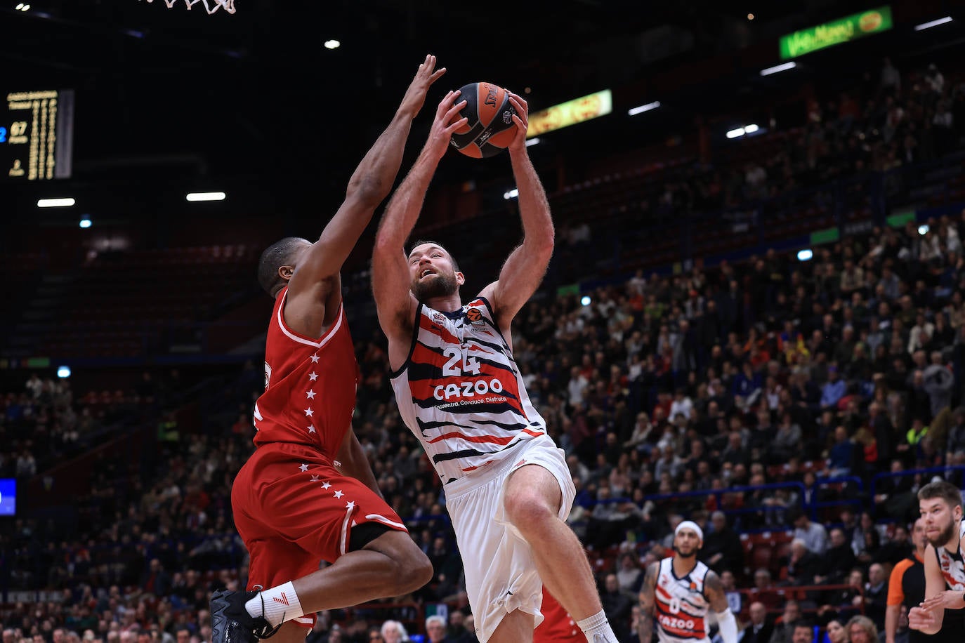 Fotos: Las fotos del Armani Milán - Baskonia
