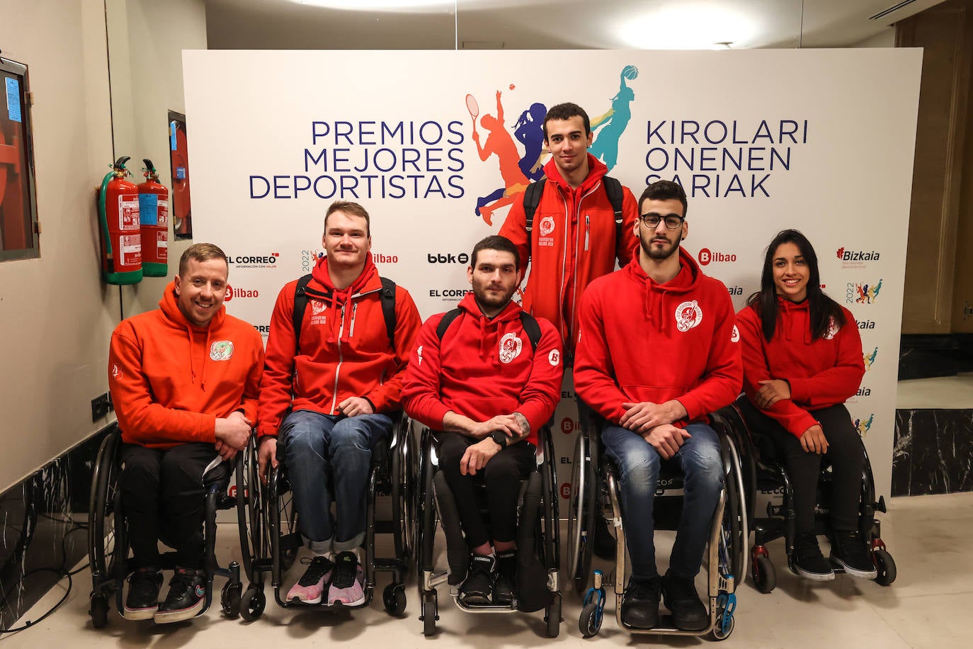 James Macsorley, Lukas Glossner, Alex Mendiluce, Adrián García, Manu Lorenzo y Mariana Pérez