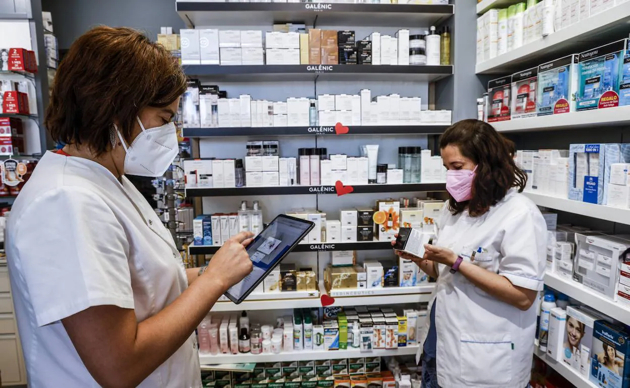 Las farmacias garantizan el suministro pese a la falta de más de 400 medicamentos