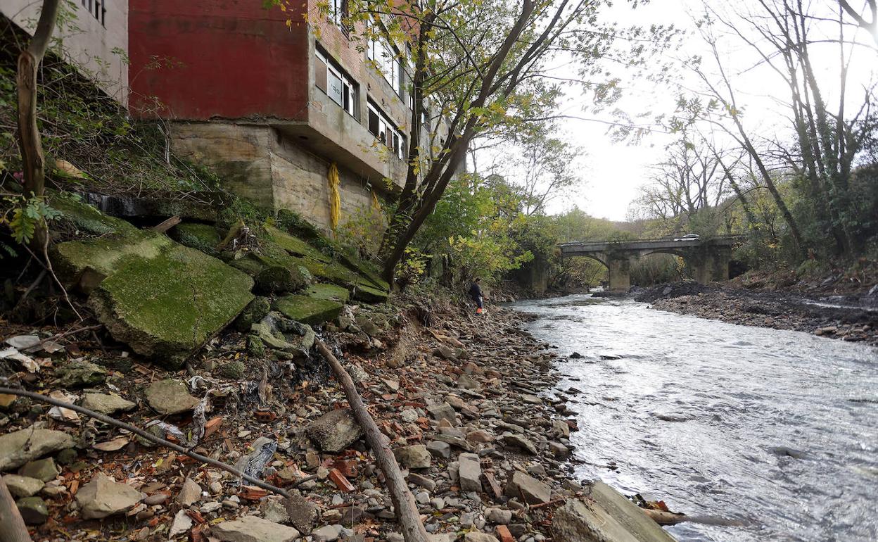 Vista del río Ibaizabal a su paso por Galdakao 