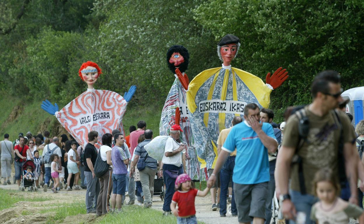 Herri Urratsen ospakizuna, Iparraldeko ikastolen aldeko festa.