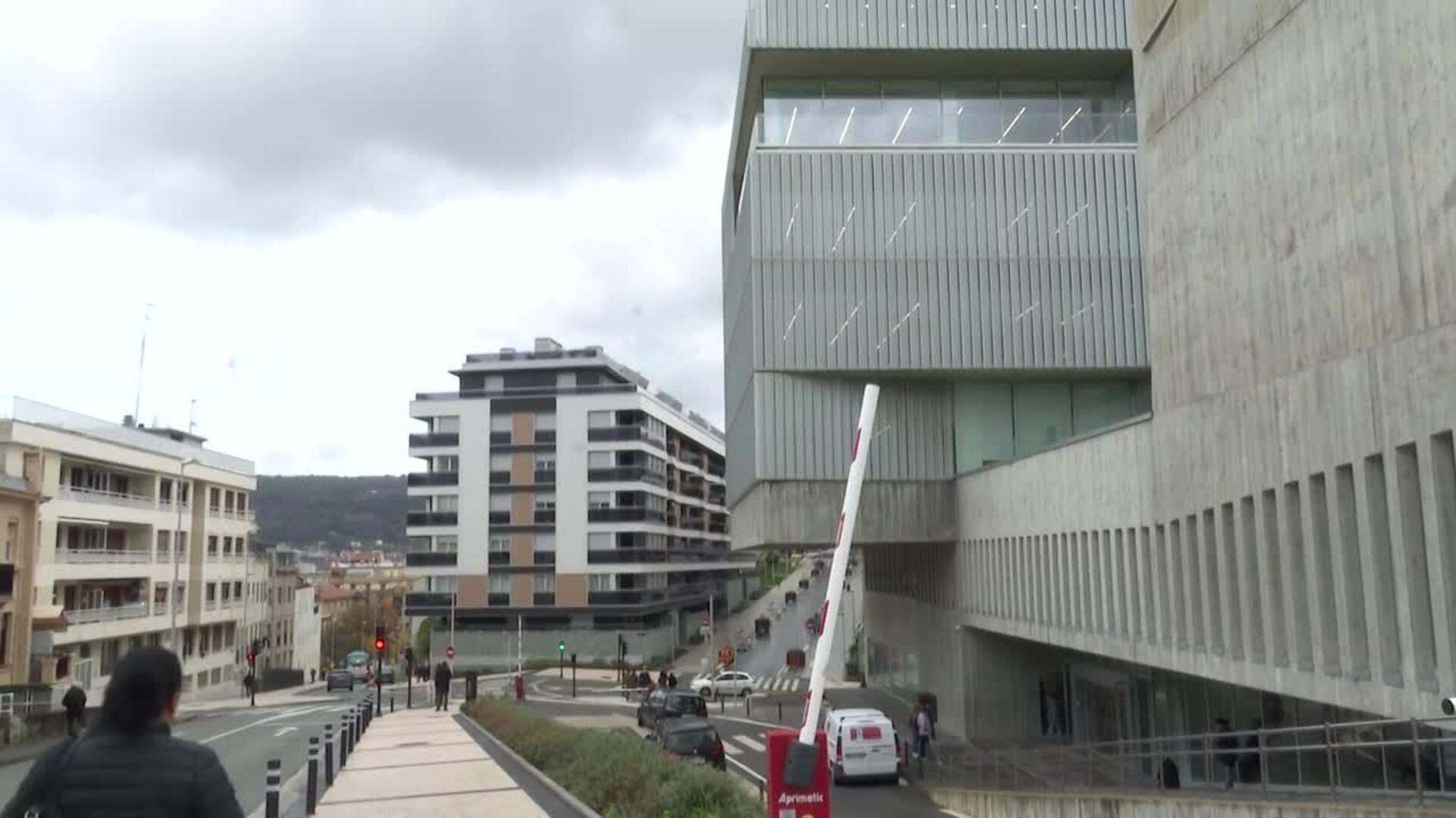 Un colegio de San Sebastián presenta denuncia por los chat con contenido  sexual y vejatorio