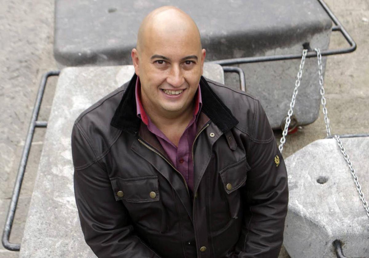 Pablo Ruiz de Azúa, en la plaza del Machete.