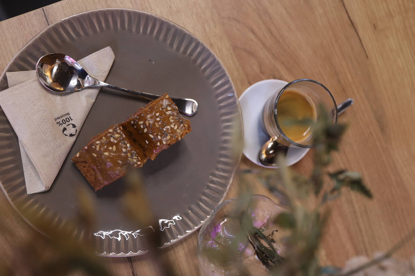 Dentro de un mercado y con mucho rollo: la nueva cafetería de Bilbao para tomar el &#039;brunch&#039;