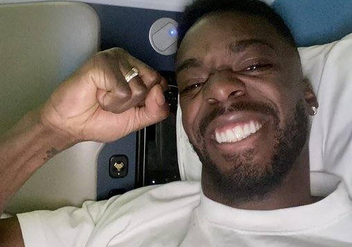 Iñaki WIlliams celebra el triunfo rojiblanco