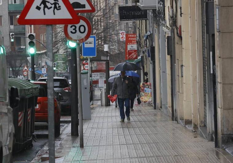 Las temperaturas descenderán ligeramente, con máximas de 10 grados en la costa y de 6 grados en el interior.