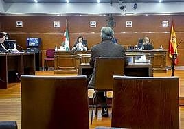 El procesado, esta mañana de miércoles en la Audiencia Provincial de Álava.