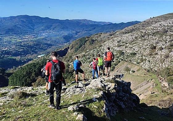 La atracción del hierro: paseo y visita a una mina en Galdames