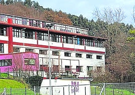 Vista de uno de los edificios de la ikastola.