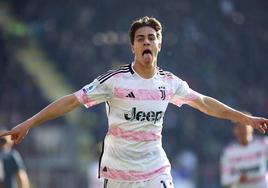 Kenan Yildiz celebra un gol con la Juventus