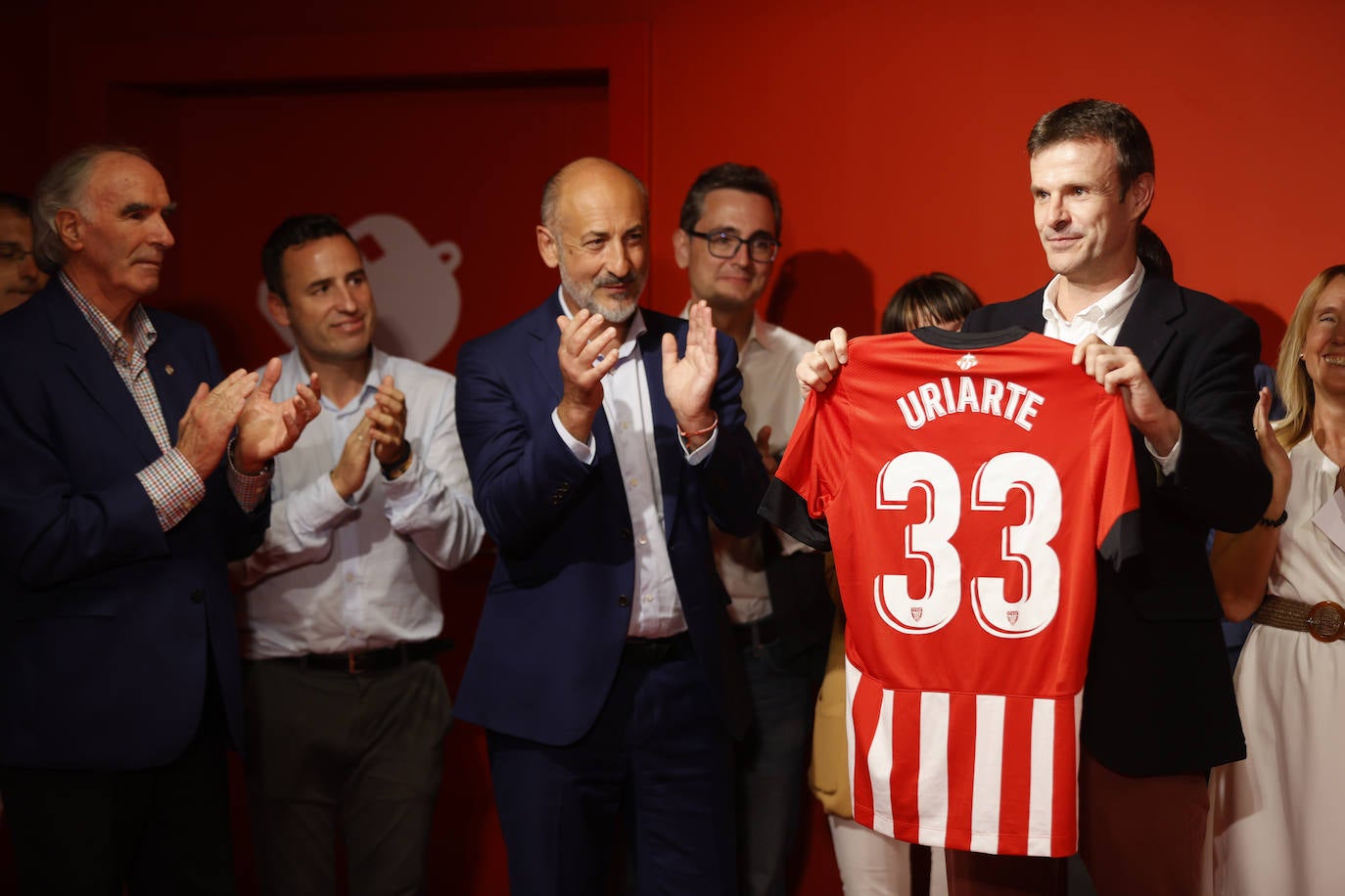 Jon Uriarte posa como nuevo presidente del Athletic el 24 de junio de 2022.