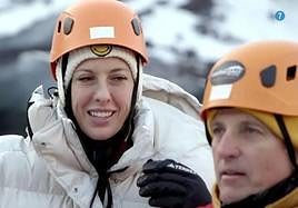 Jenni Hermoso: «Cuando nos íbamos a dormir, teníamos que dejar la puerta abierta y esperar a que Vilda hablara con nosotras»