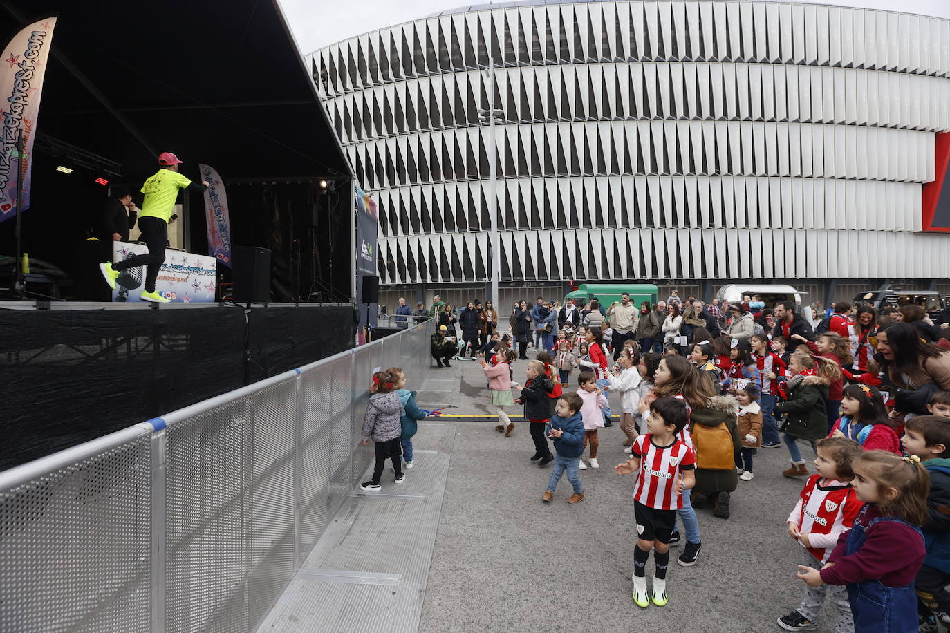 El ambiente previo al derbi, en imágenes
