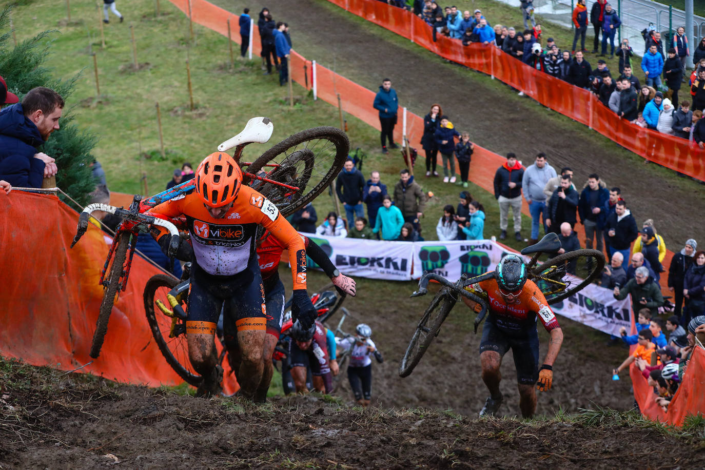 Campeonato de España de ciclocross celebrado en Amurrio. Gorka Corres se cuelga el bronce