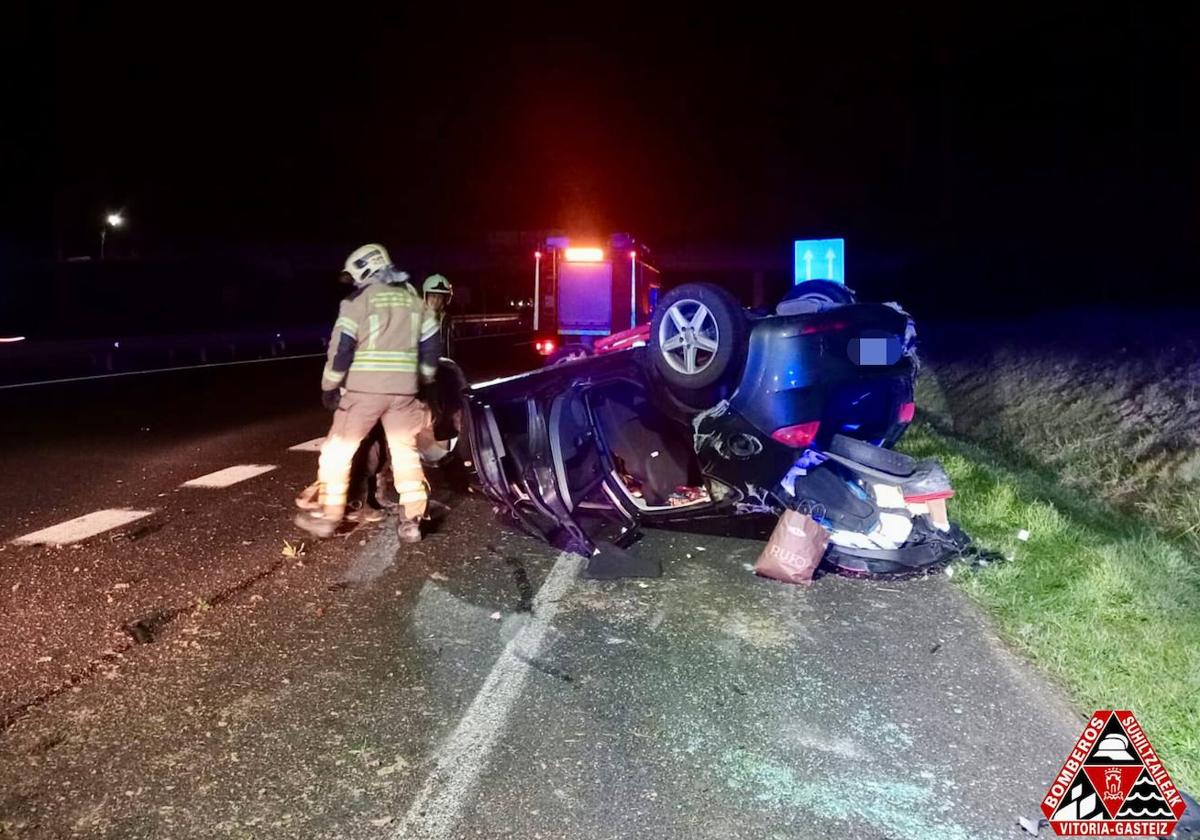 El accidente ha ocurrido a las 6.50 horas en la A-1, en la salida del polígono industrial de Júndiz.