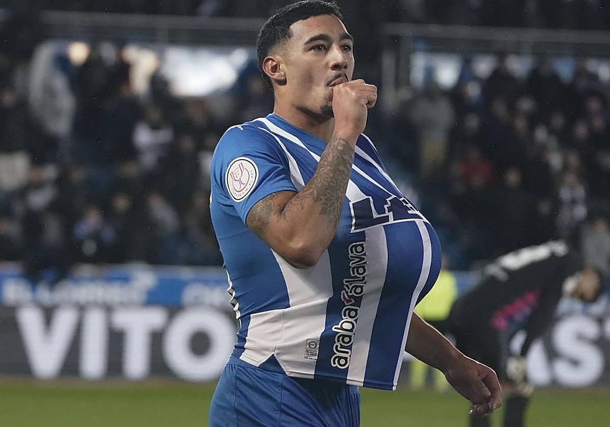 Benavídez celebra el gol marcado contra el Betis que dio al Alavés el pase copero.