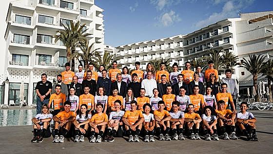 El Euskaltel-Euskadi afronta un año «ilusionante y prometedor para el ciclismo vasco»