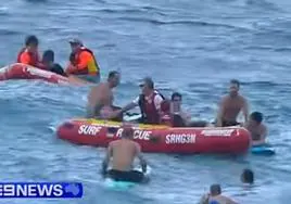 Participantes de un Ironman rescatan de morir ahogados a 25 turistas