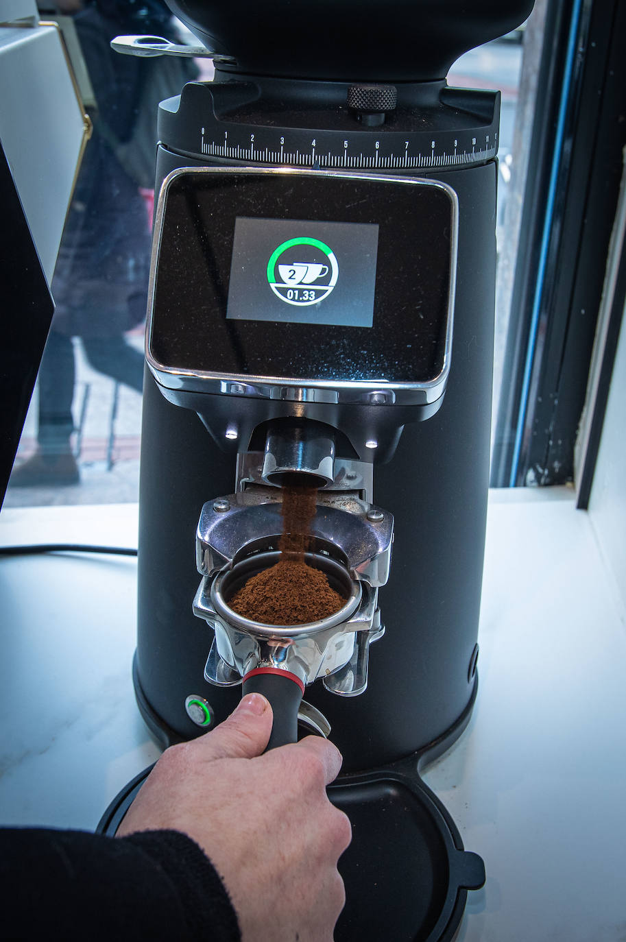 El sueño cumplido de Sara: deja Madrid, cambia de vida y abre este templo del café en Bilbao