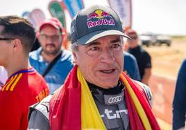 Así ha felicitado Pedro Sánchez a Carlos Sainz tras ganar el Dakar