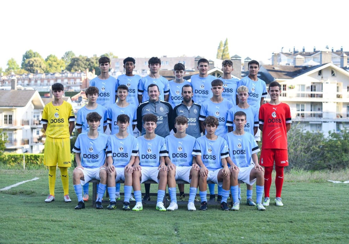 Cadete Liga Vasca del Antiguoko. Sainz de Leciñana es el segundo por la izquierda arriba.