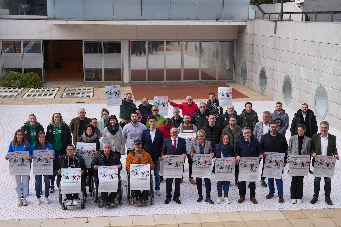 Diputación y deportistas se han unido en esta campaña.