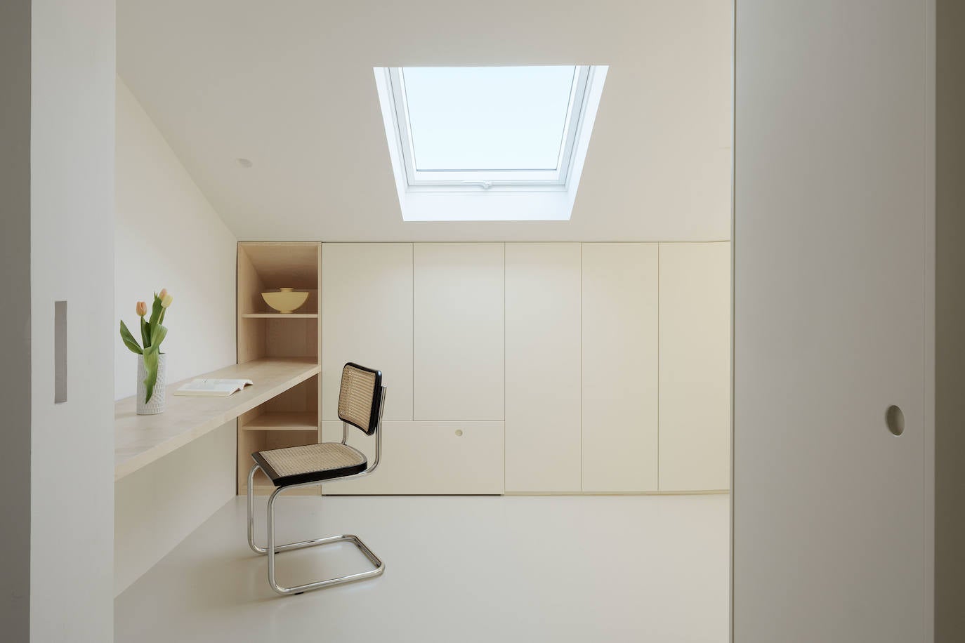 El piso estiloso de 60 metros de una diseñadora y sus tres hijos en El Casco Viejo