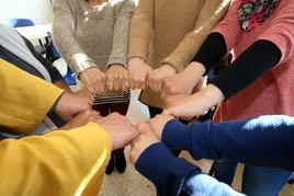 La escuela de empoderamiento impartirá los cursos por los barrios con mayor población: Astrabudua, Altzaga y Erandio Goikoa.