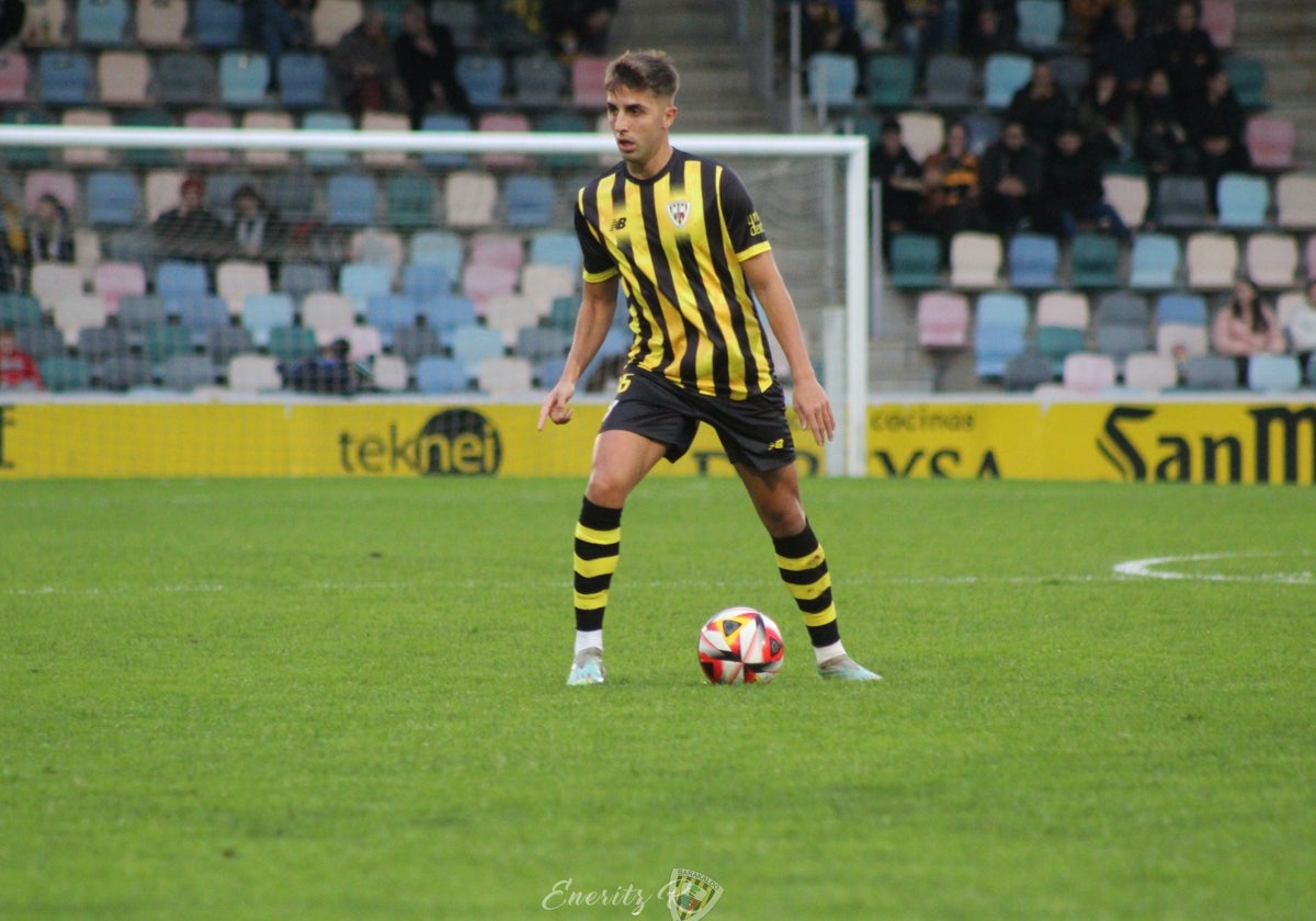 Antonio Salado jugará en la SD Logroñés tras no ser un habitual en el Barakaldo.