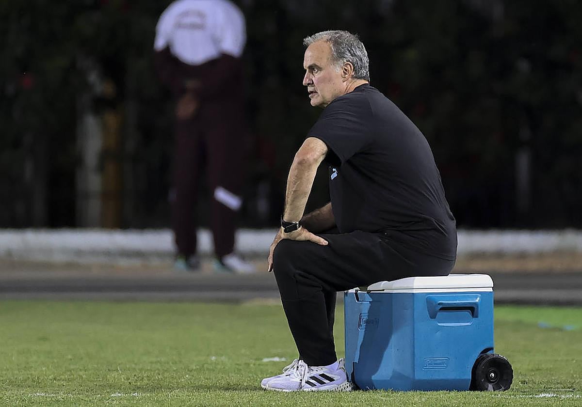Marcelo Bielsa ha dirigido esta semana al combinado sub'23 de Uruguay, que buscaba una plaza en las Olimpiadas.