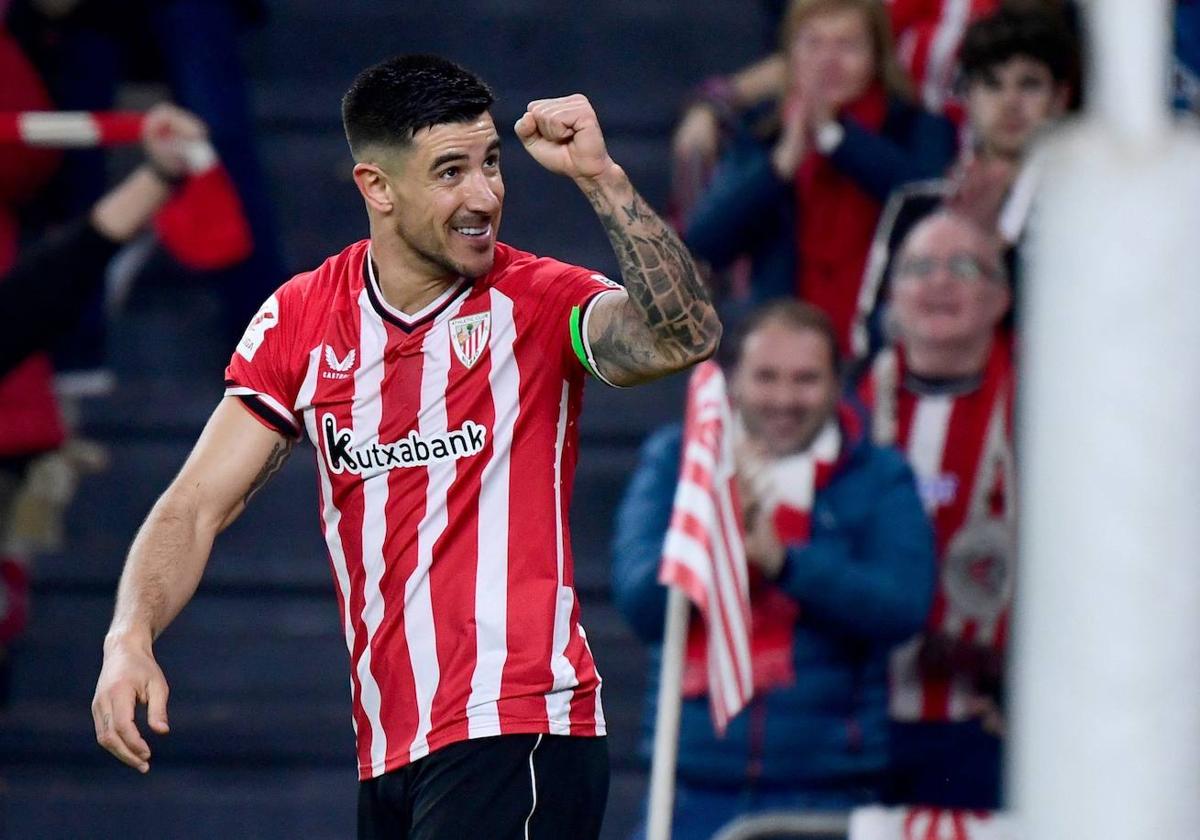 Yuri celebra uno de los tantos en San Mamés en el encuentro ante el Mallorca.