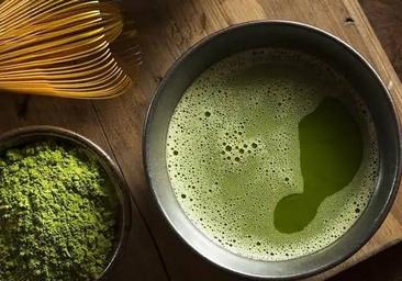 ¿Tomas matcha? Los beneficios de este superté y cómo prepararlo