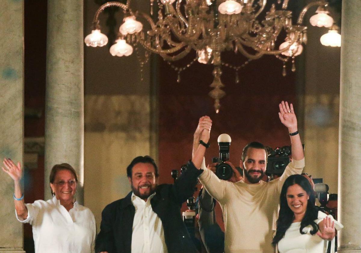 Nayib Bukele celebra su victoria en las elecciones de El Salvador.