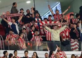 Aficionados del Athletic en el Metropolitano.