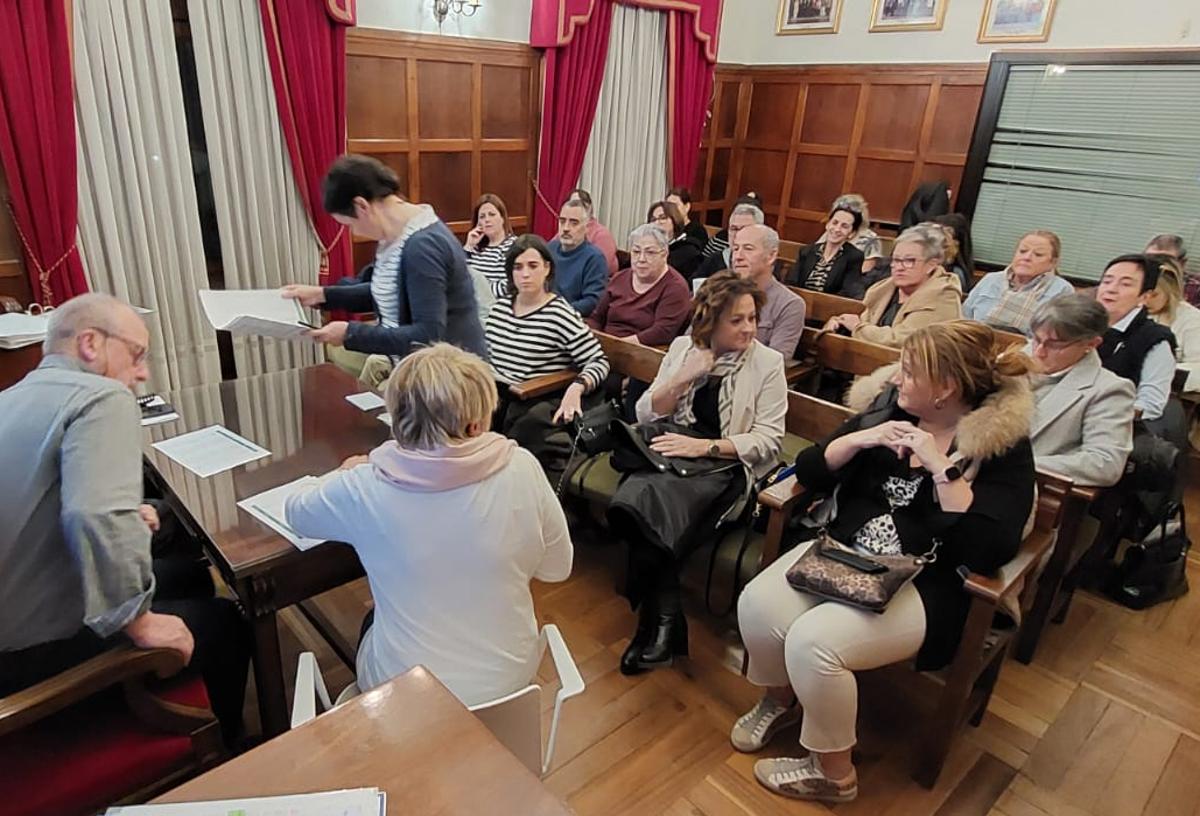 Asamblea celebrada el jueves por la tarde para proceder a la votación de la Comisión Permanente de la Mancomunidad de Servicios Sociales de Busturialdea.