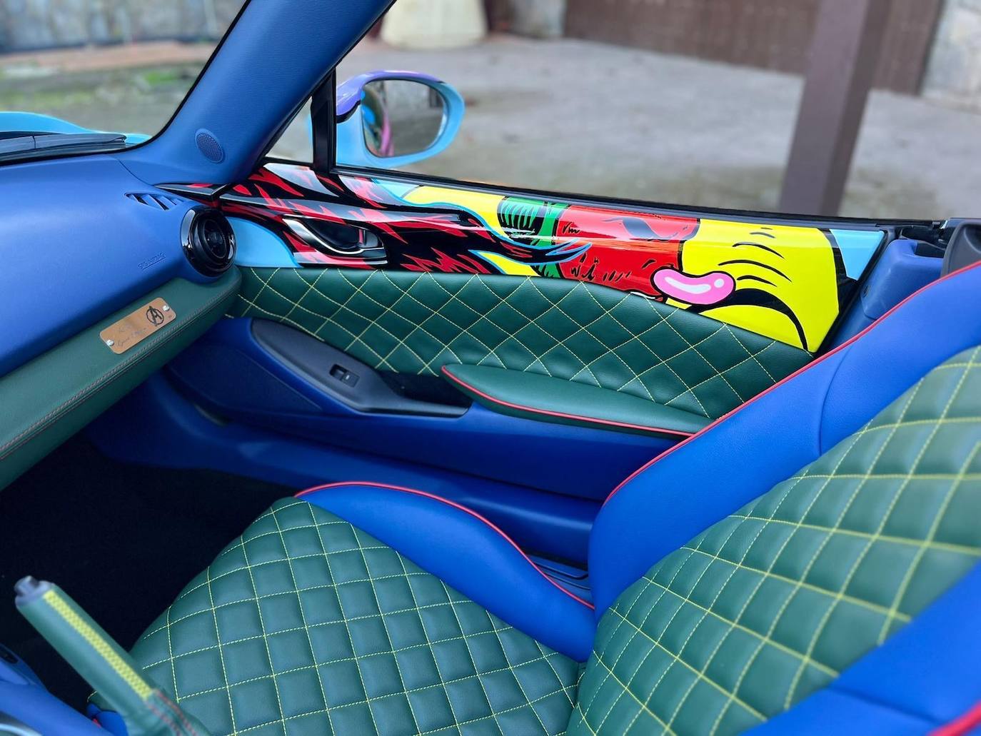 Un creador bilbaíno impulsa el primer &#039;coche-mural&#039; del mundo