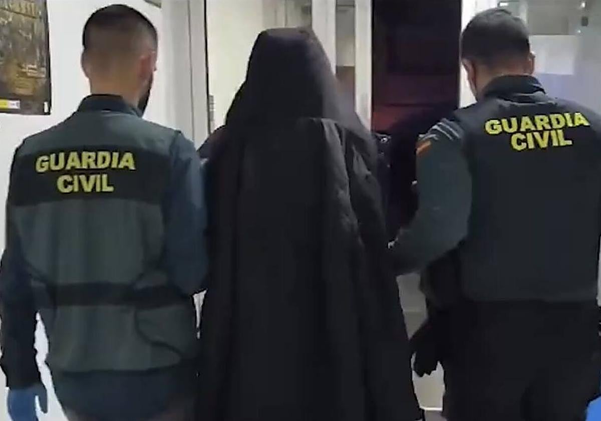 Detienen a una pareja en La Rioja por secuestrar a su hija en Basauri