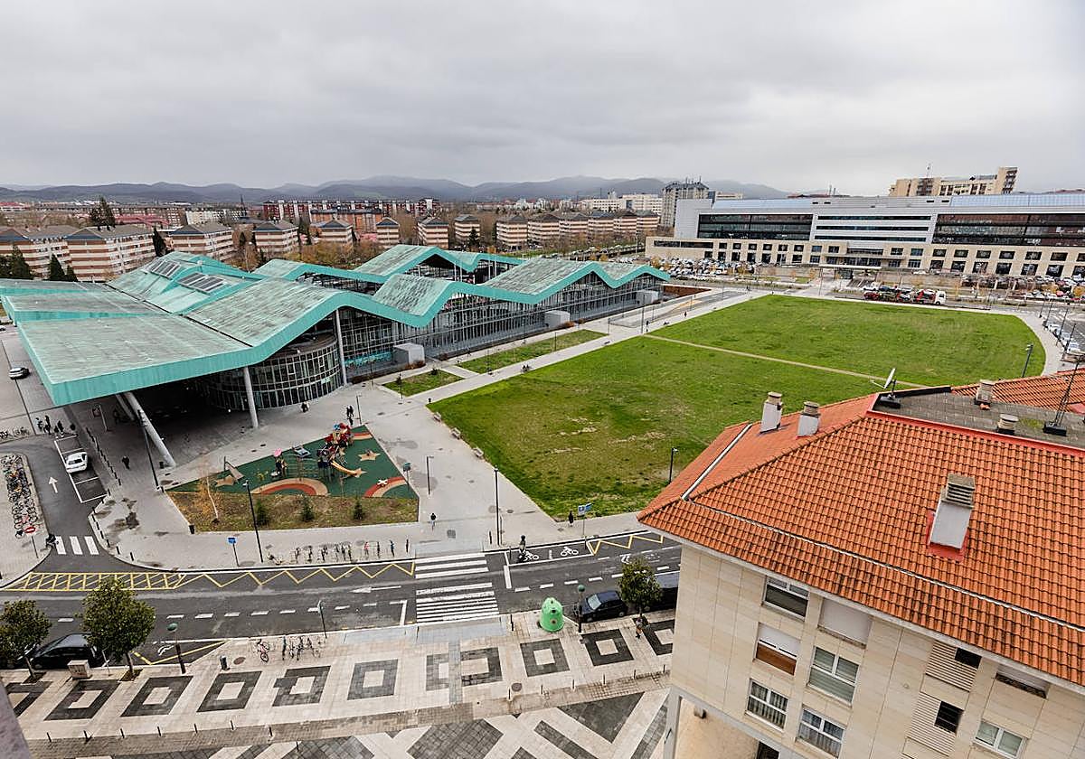 El campus del vino se levantará en la parcela junto a la estación de autobuses y la sede del Gobierno vasco.