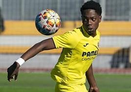 Igor Oyono entrena por primer vez con el Bilbao Athletic