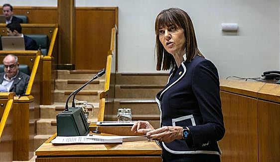 Mendia sobre el absentismo: «En Euskadi se enferma más que en el resto de España»