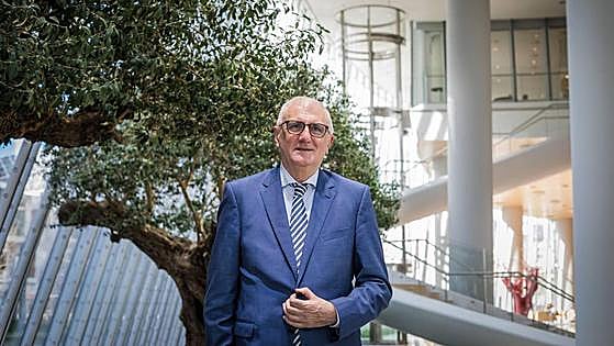 «No está bien que un Gobierno entre de forma unilateral en una empresa»