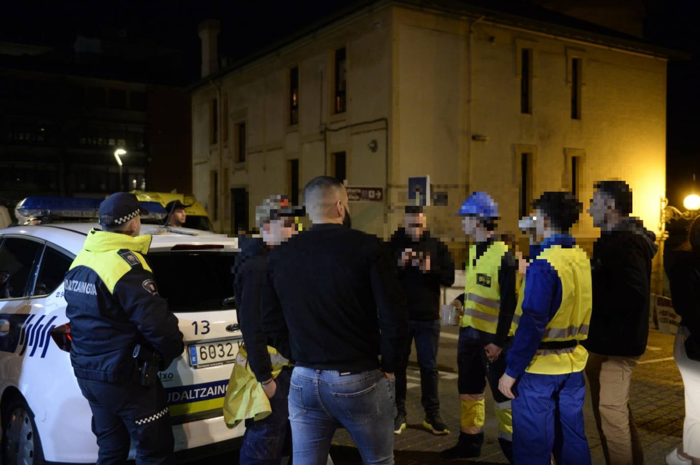 Las imágenes del dispositivo policial en el Carnaval de Algorta