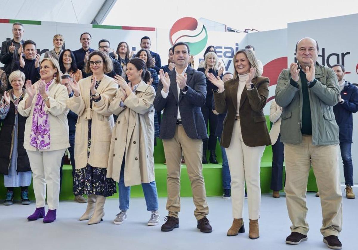 El PNV ha presentado este domingo en Barakaldo la candidatura del PNV por Bizkaia a las elecciones al Parlamento vasco.