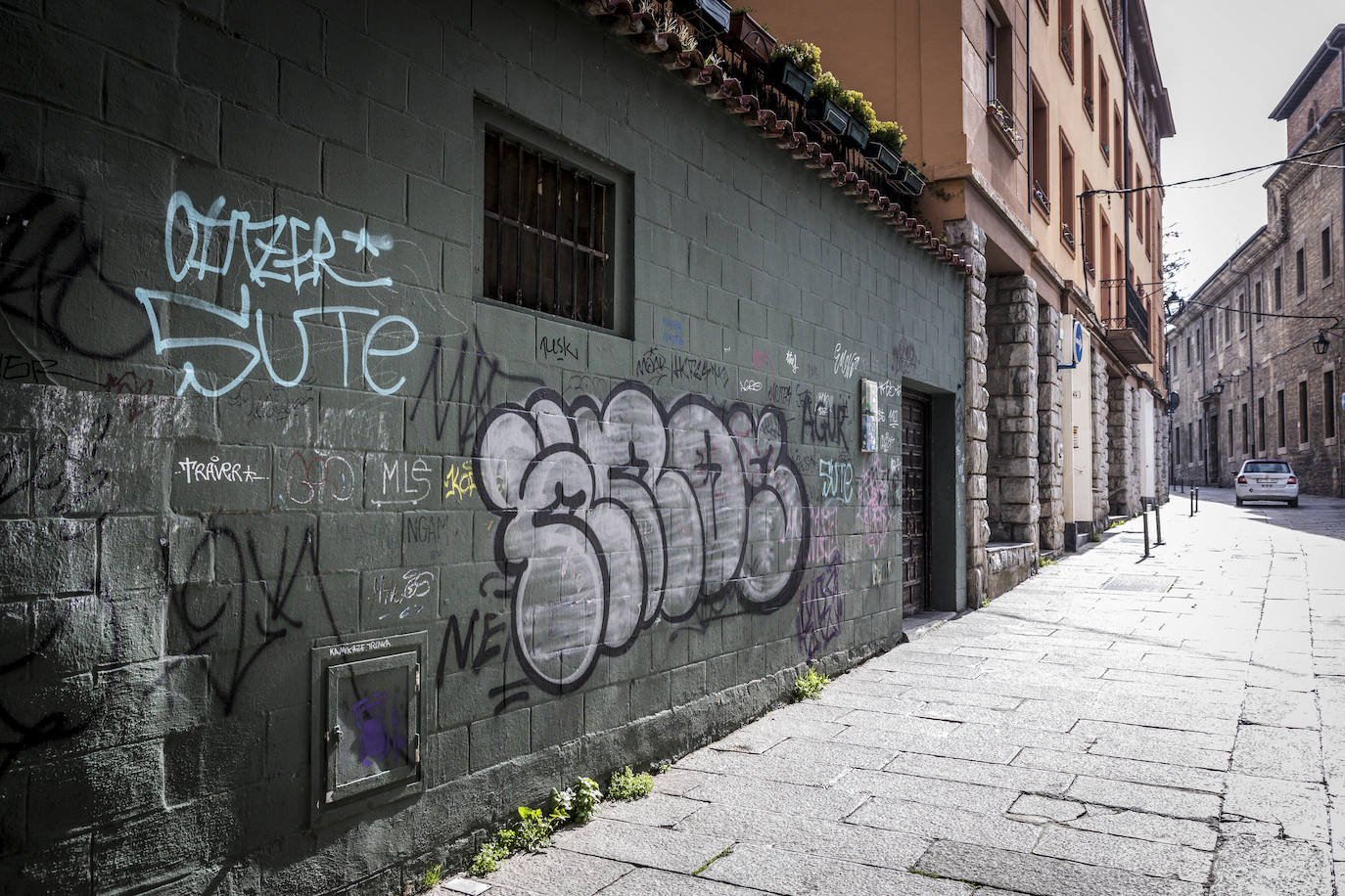 Grafitis en el Casco Viejo de Vitoria