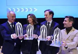 Los galardonados en los Premios Euskadi Avanza.