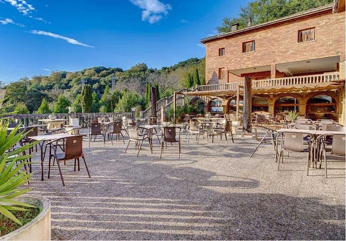 El hotel más caro a la venta en Euskadi, una pensión con bar