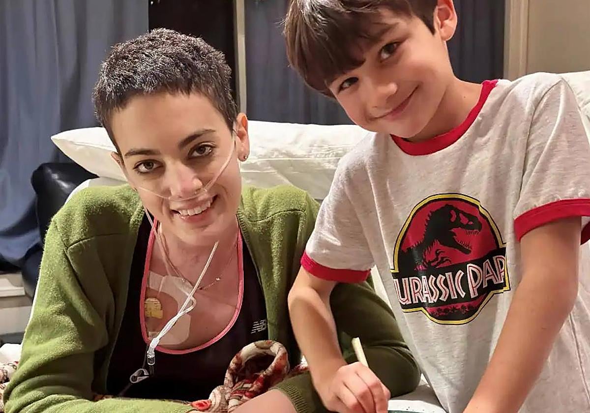 Muere Cat Janice, la madre con cáncer que había escrito una canción para ayudar a su hijo después de fallecer